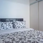 Luxury Downtown Toronto Condo - 2 Bedroom